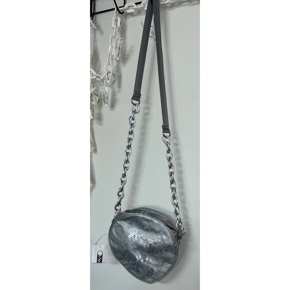 Le sportsac Silver sequins Round Small Crossbody NWT - Picture 3 of 16